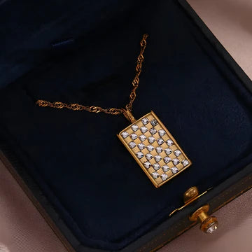ARIA NECKLACE