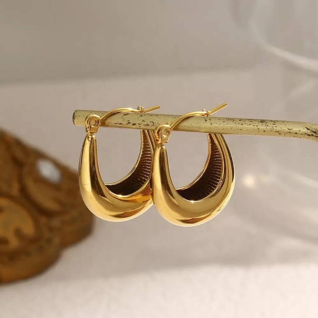 HOLLOW EARNINGS