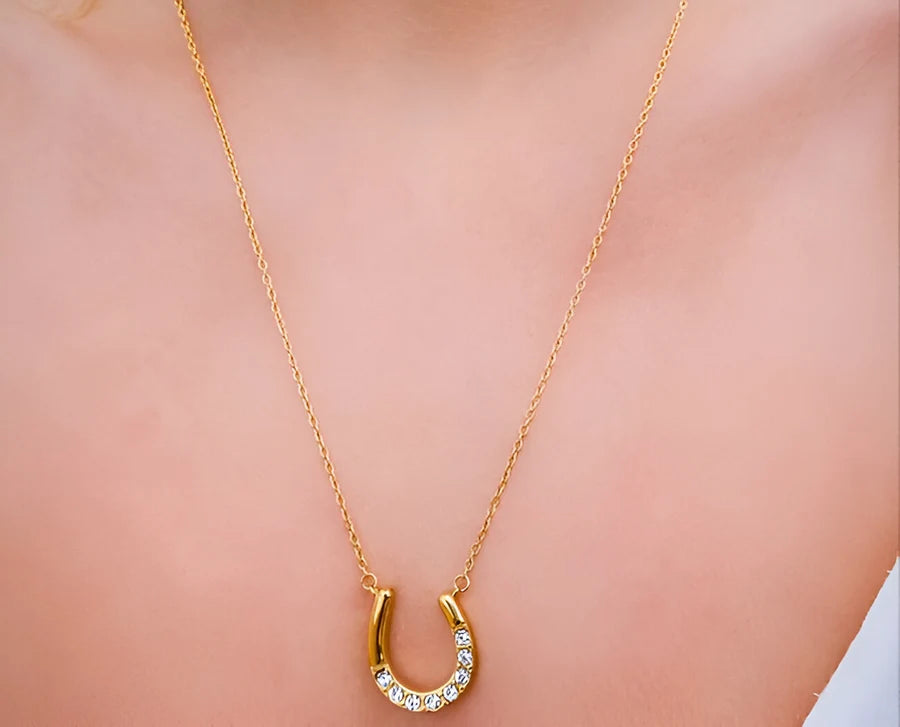 LUCKY CHARM NECKLACE