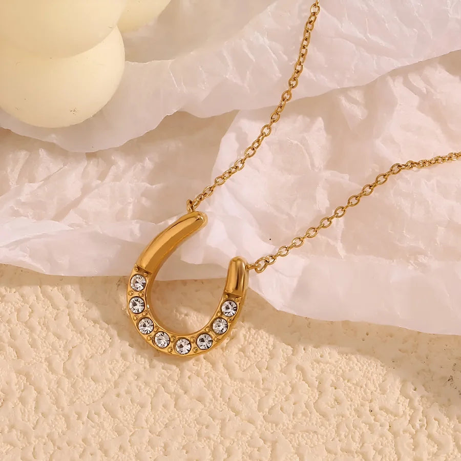 LUCKY CHARM NECKLACE