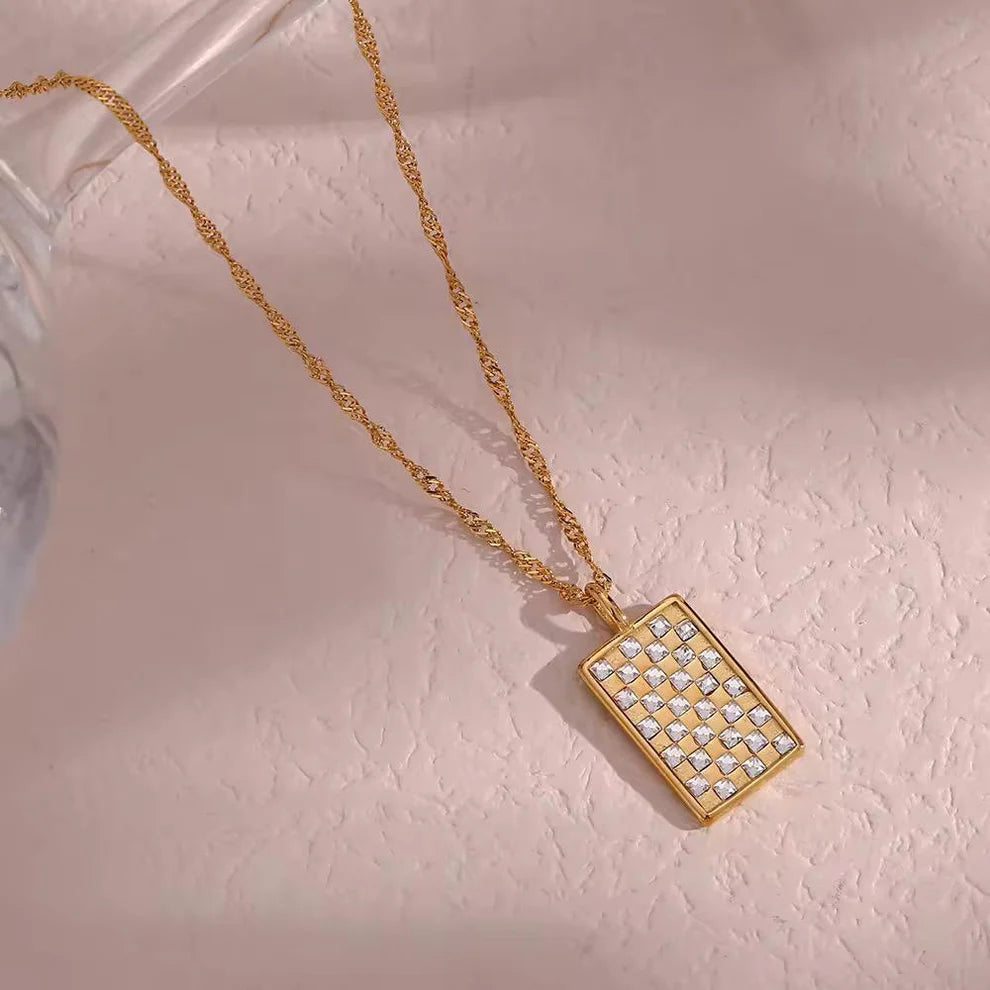 ARIA NECKLACE