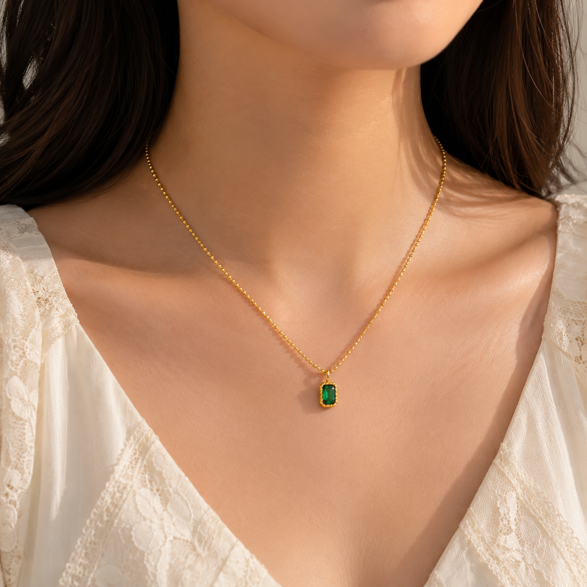 Emerald Glow Necklace