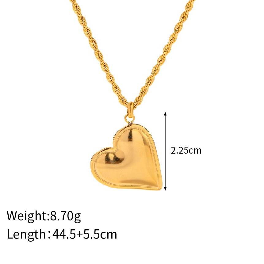 AMORA HEART NECKLACE